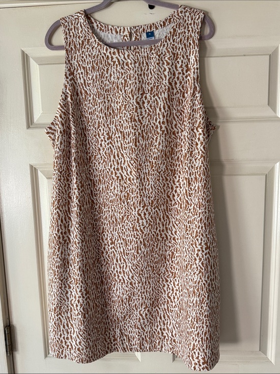 Old Navy Dresses & Skirts - Sleeveless Brown & White Printed Shift Dress